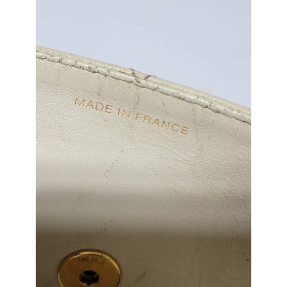 Authentic CHANEL Vintage Caviar Beige Flap Bag Beige Cream 24k Gold - Picture 6 of 15